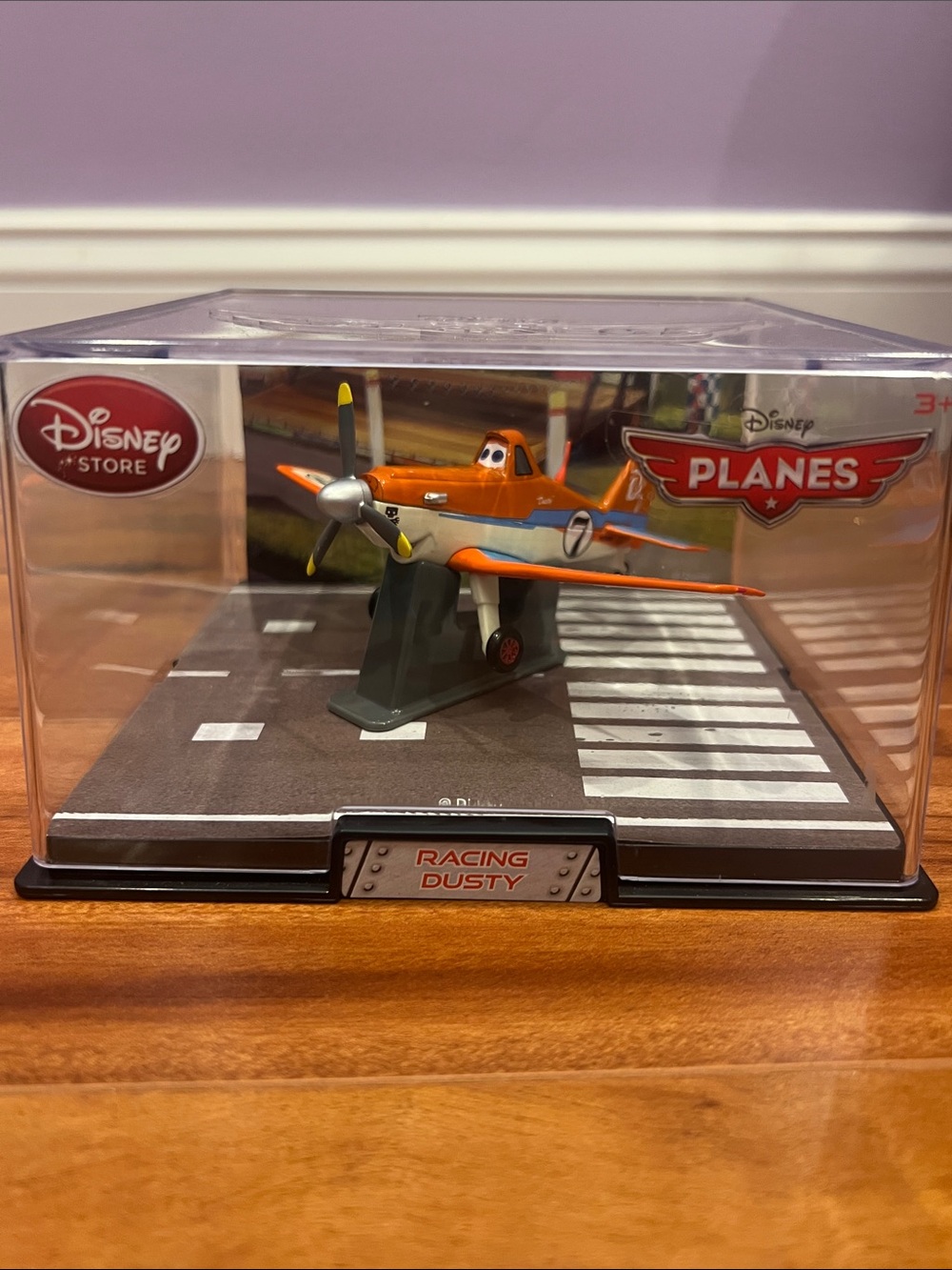 Disney Store Exclusive. RARE. Disney Planes Die-cast Racing Dusty Crophopper